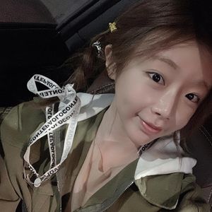 Meet your Posher, Xiaomeng